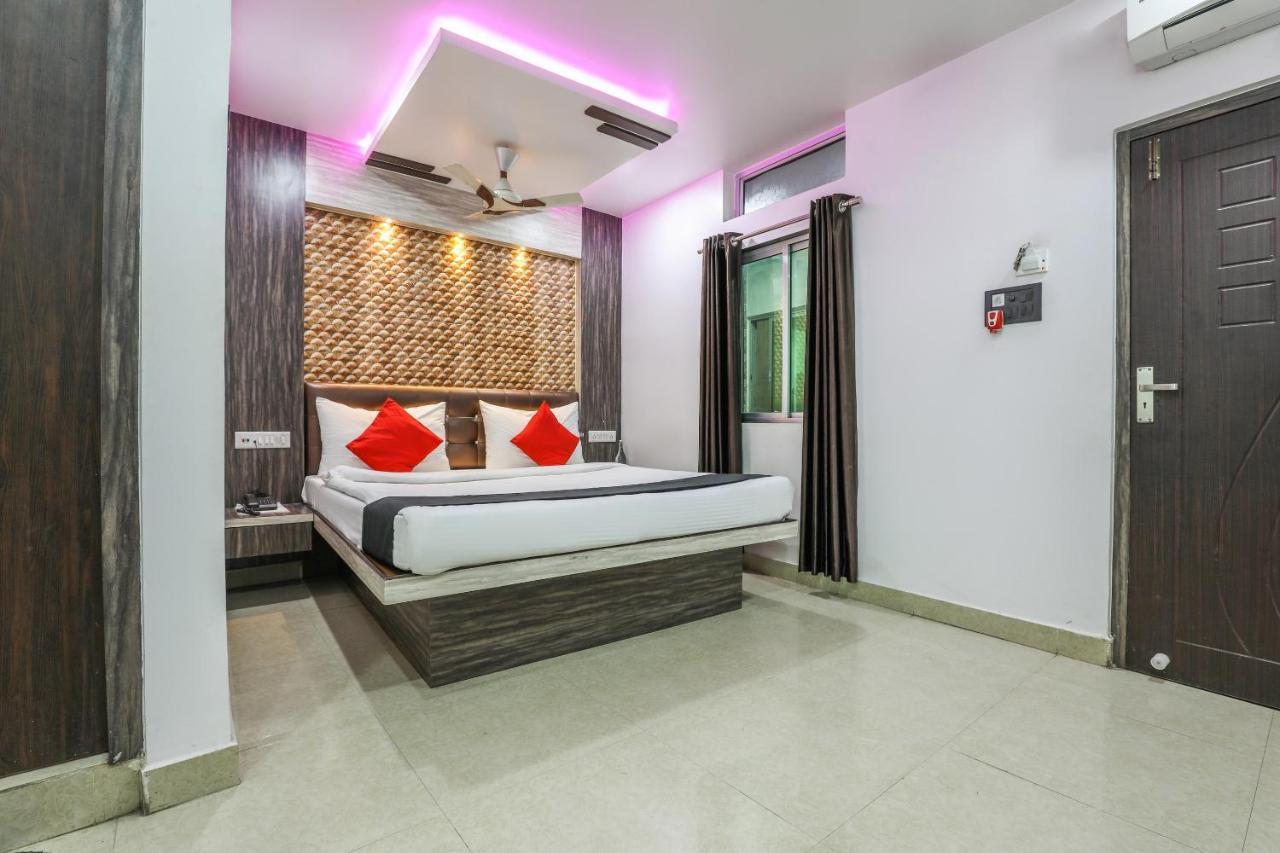 Oyo 14472 Brahmaputra Hotel